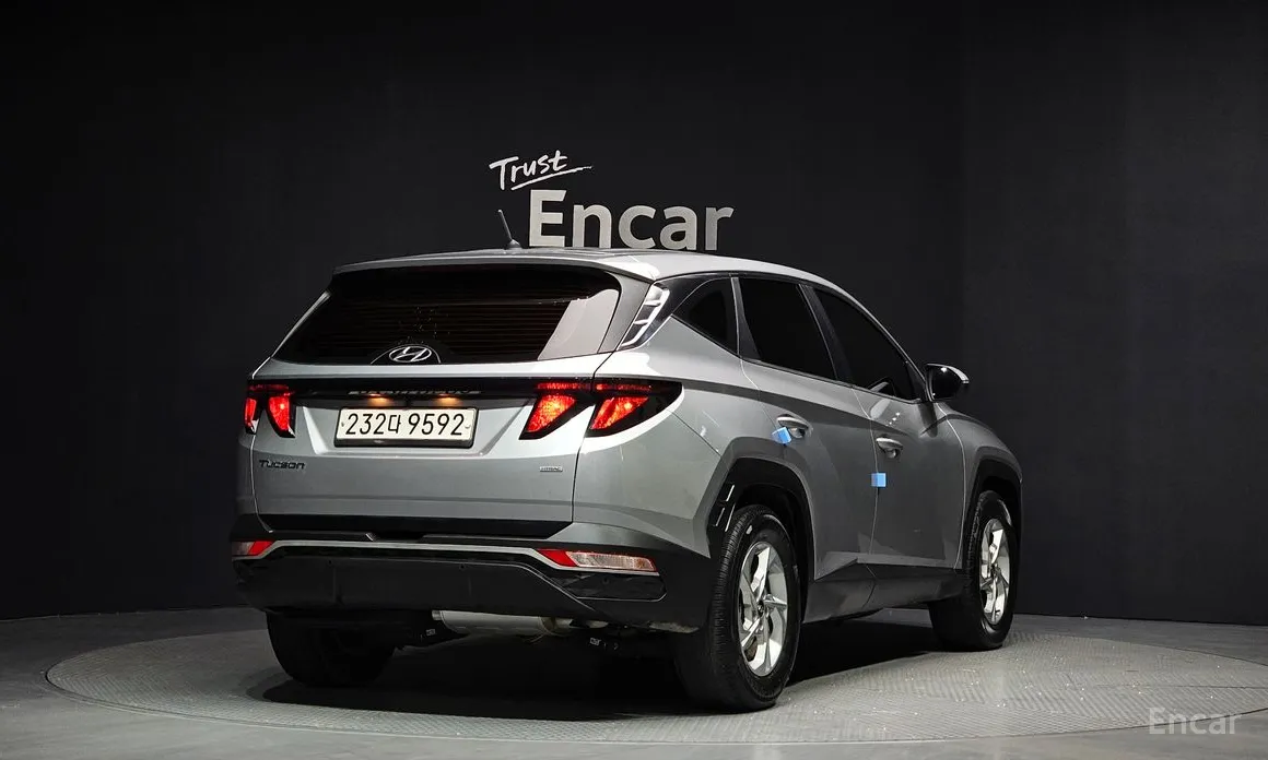 Фото 2 - Hyundai Tucson