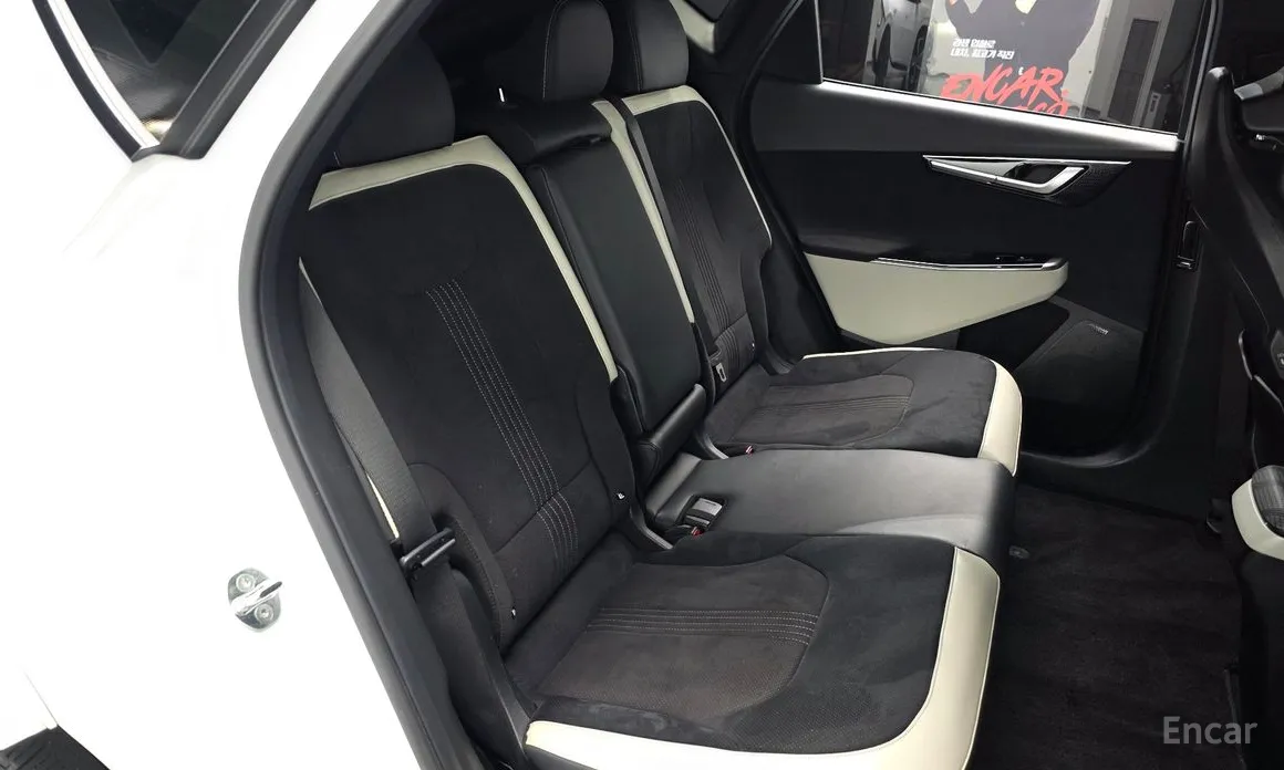 Фото 12 - Kia EV6