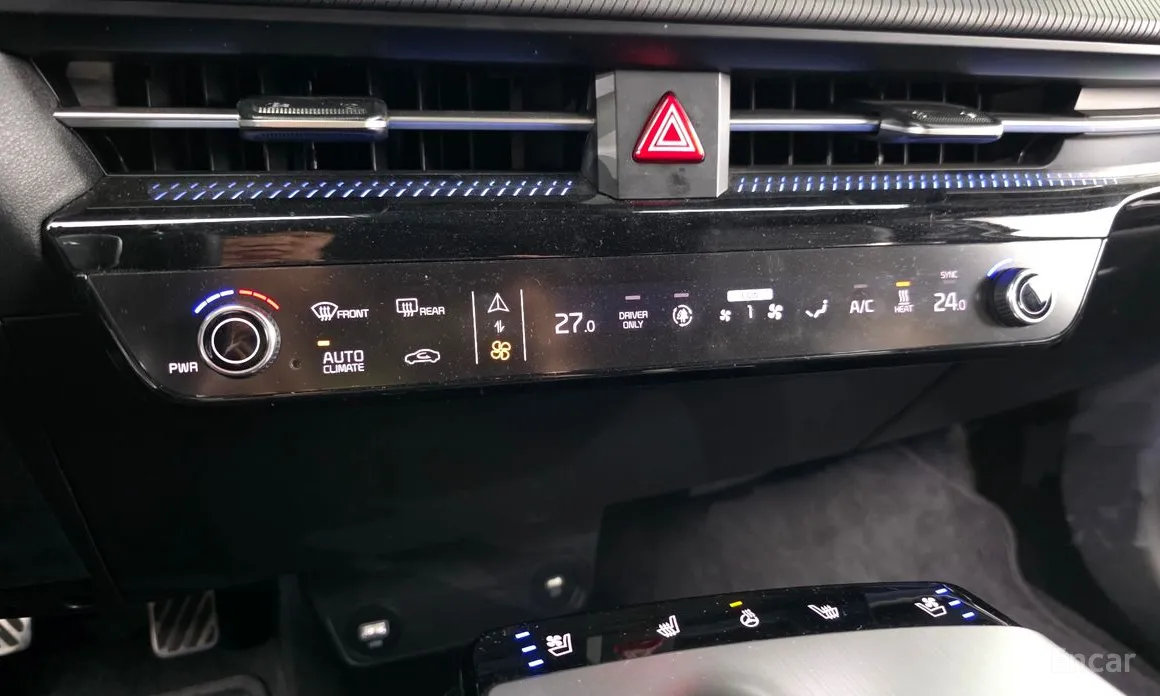 Фото 16 - Kia EV6