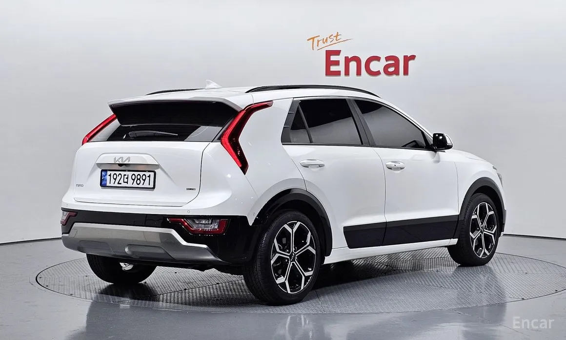 Фото 2 - Kia Niro