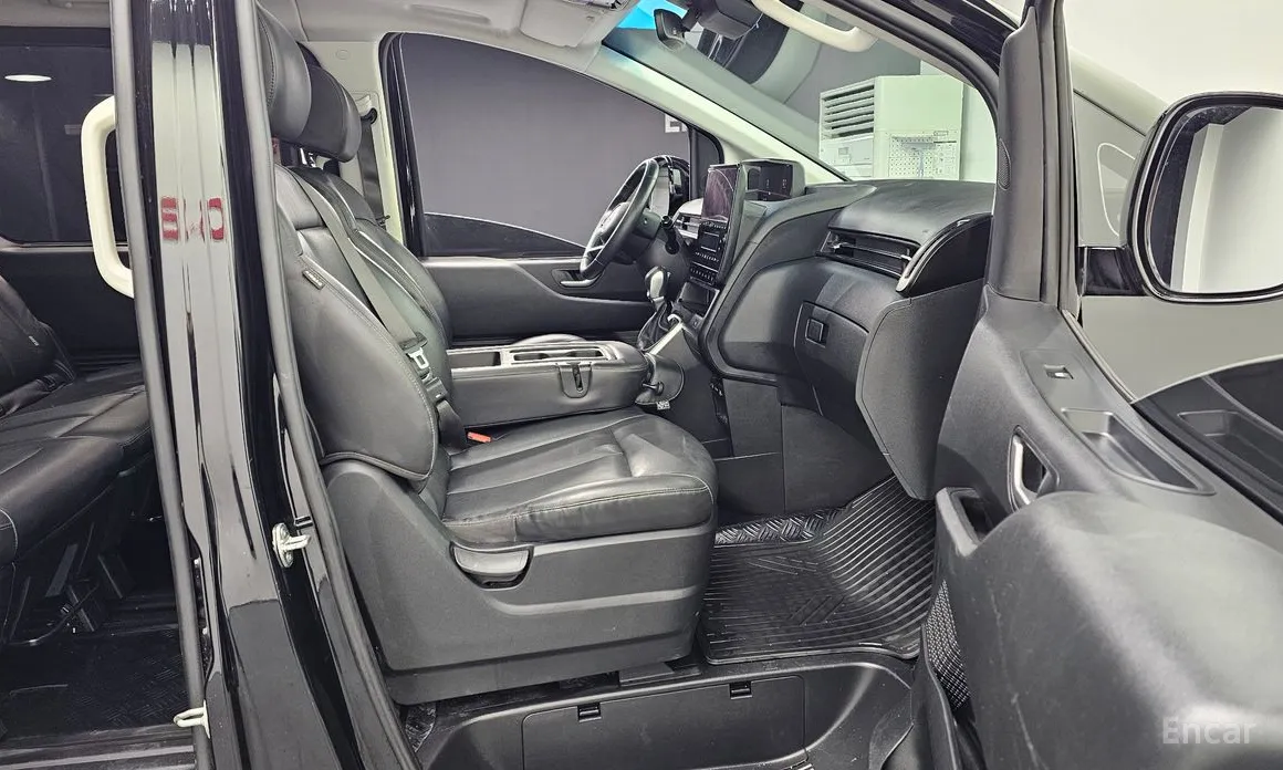 Фото 11 - Hyundai Staria