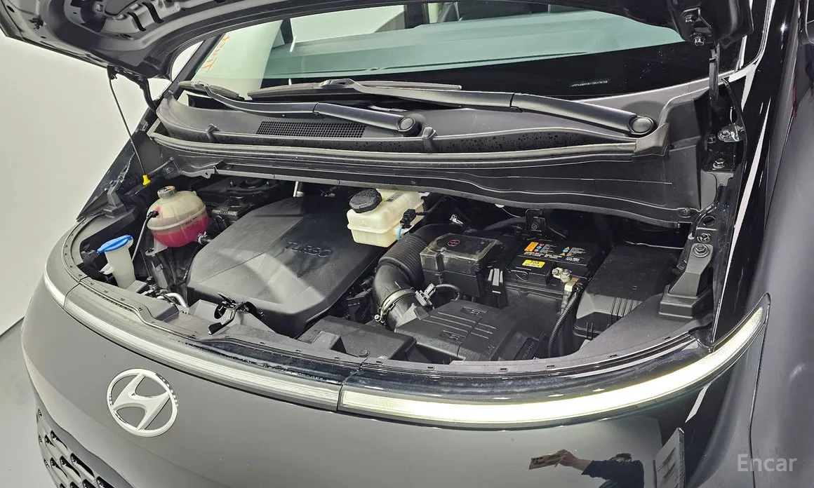 Фото 6 - Hyundai Staria