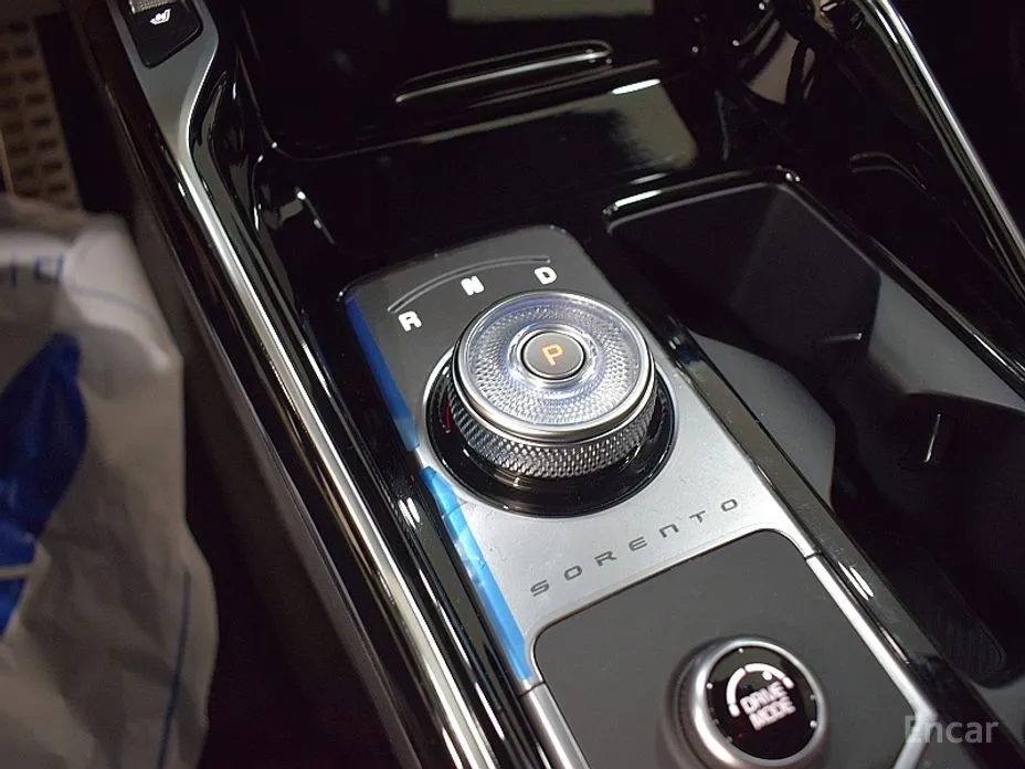 Фото 14 - Kia Sorento