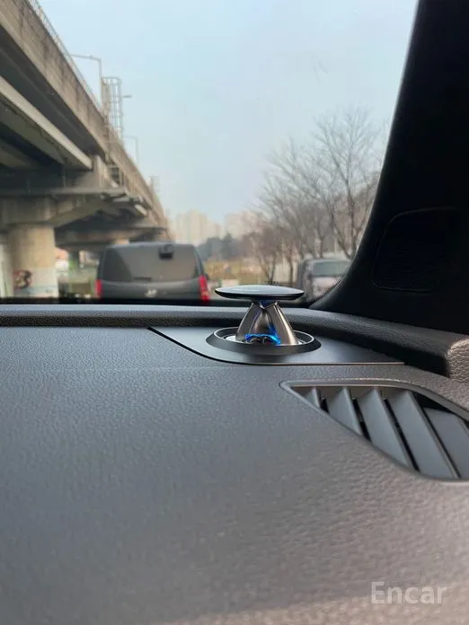 Фото 17 - Audi SQ5