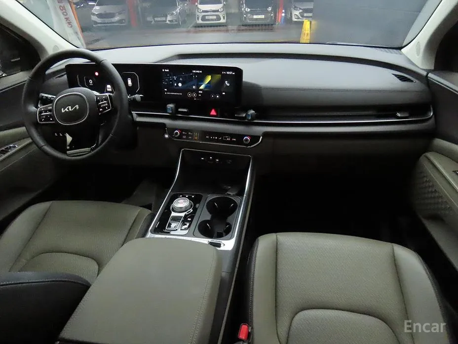 Фото 5 - Kia Carnival