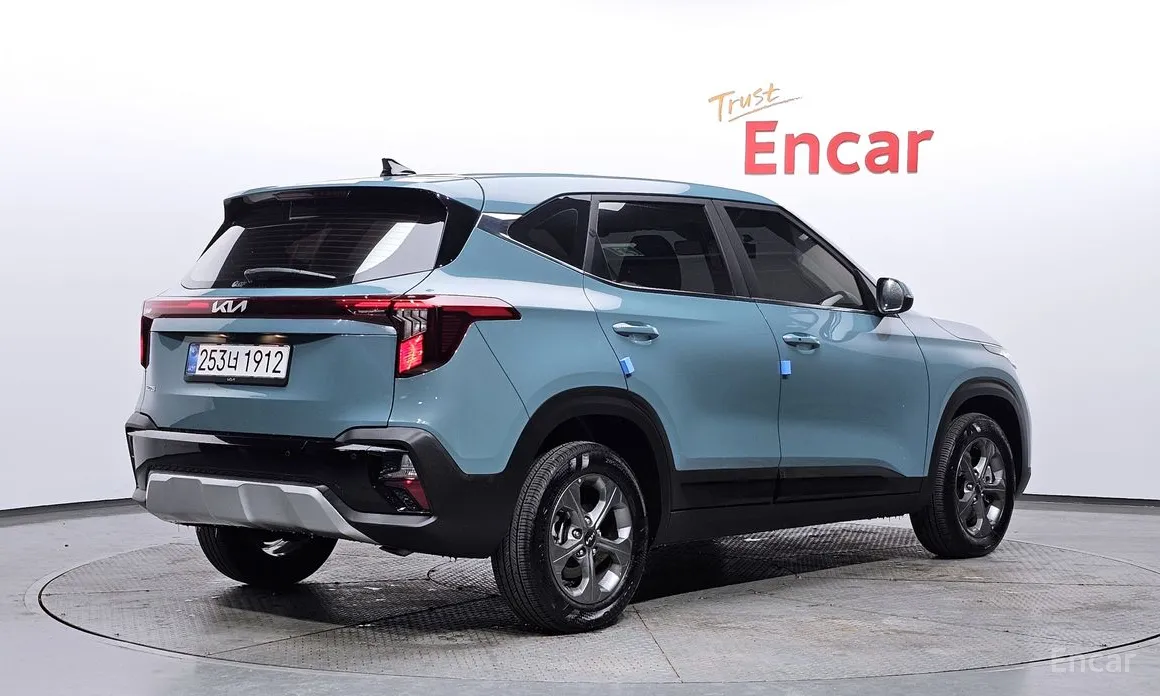 Фото 2 - Kia Seltos