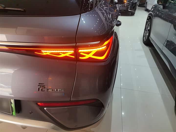 Фото 8 - BYD Yuan Plus