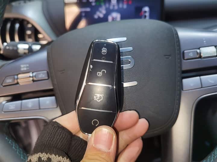 Фото 9 - BYD Yuan Plus