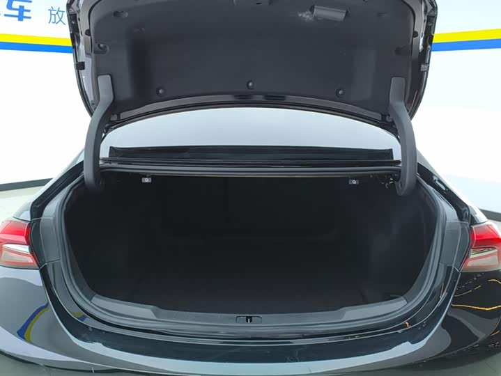 Фото 4 - Buick LaCrosse