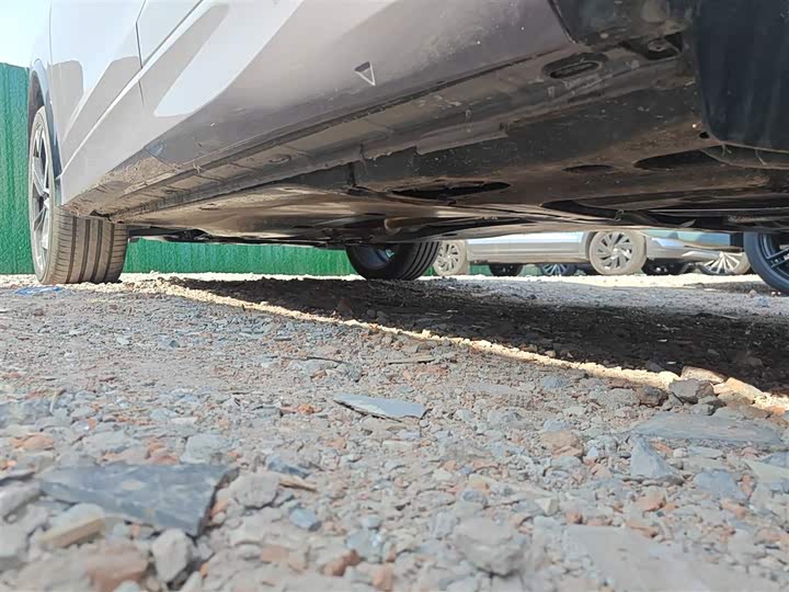 Фото 6 - Volkswagen Tiguan L Pro