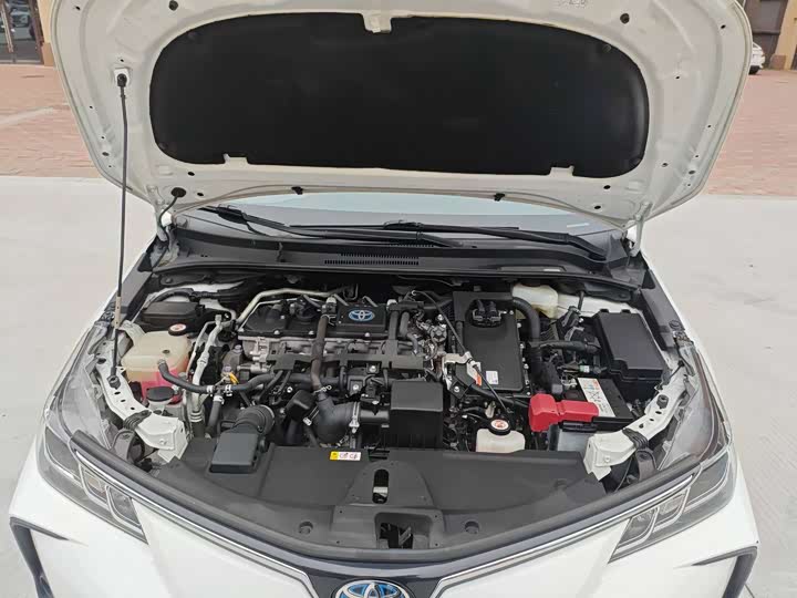 Фото 6 - Toyota Corolla