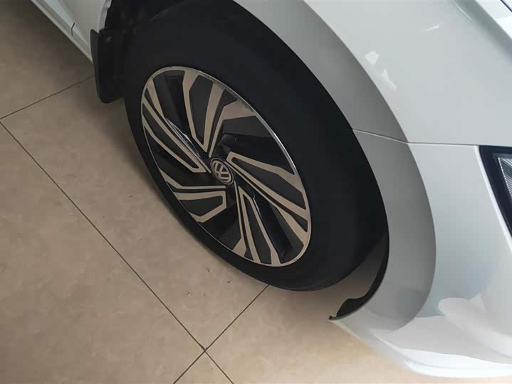 Фото 6 - Volkswagen Sagitar L