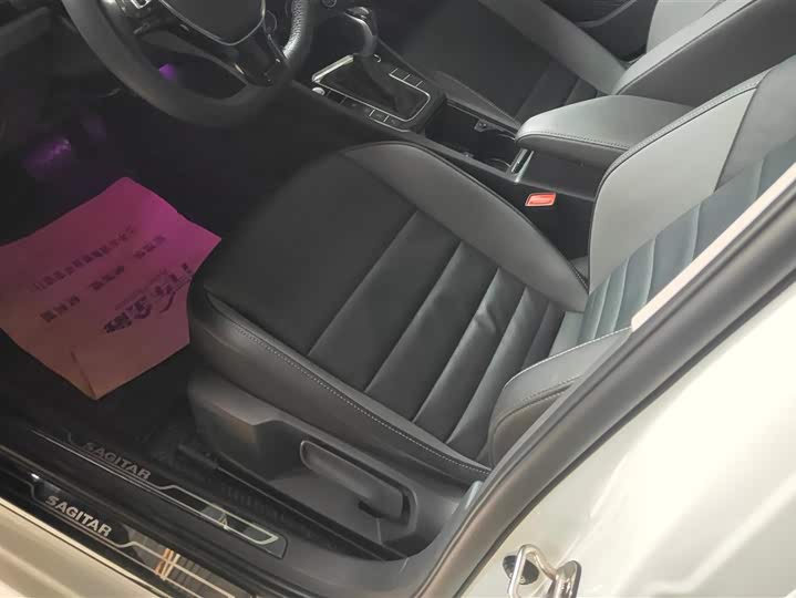 Фото 9 - Volkswagen Sagitar L