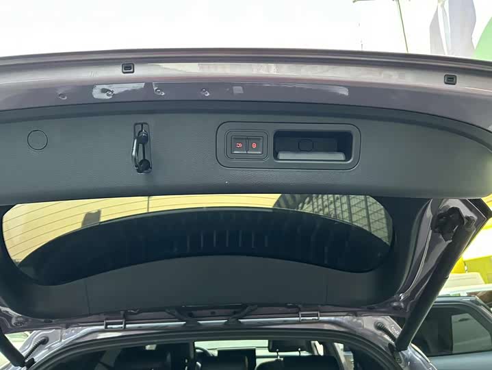 Фото 7 - Denza X