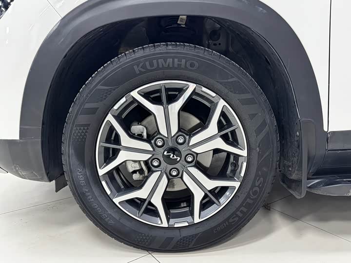 Фото 6 - Kia KX3