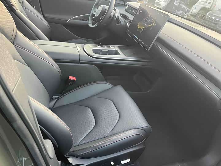 Фото 5 - Xiaomi SU7