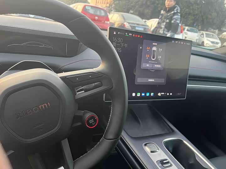 Фото 7 - Xiaomi SU7