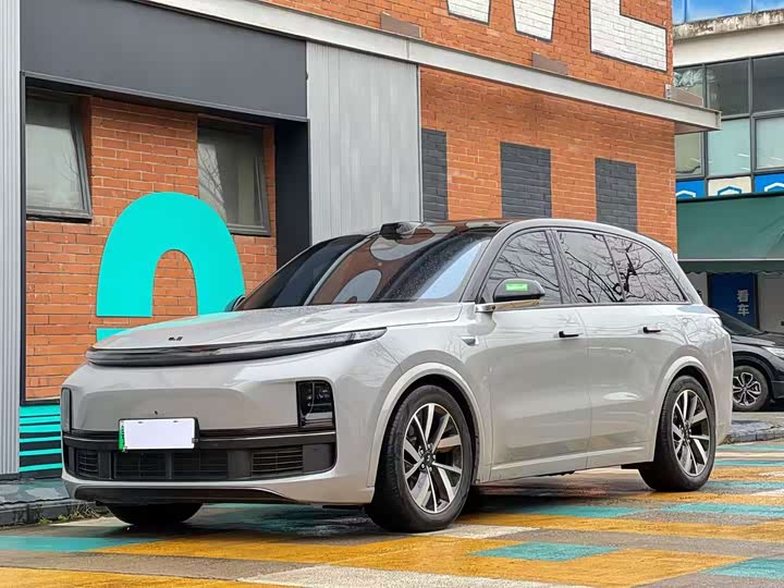 Фото 1 - LiXiang L8