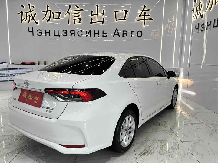 Фото 5 - Toyota Corolla