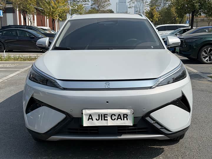 Фото 2 - BYD Yuan Plus