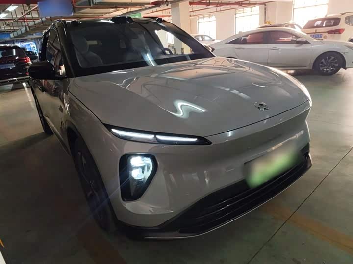 Фото 4 - Nio ES6