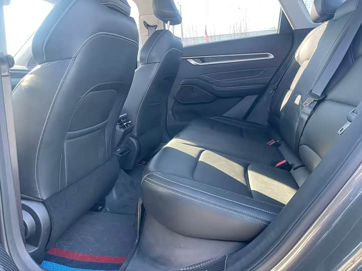 Фото 6 - Geely Emgrand