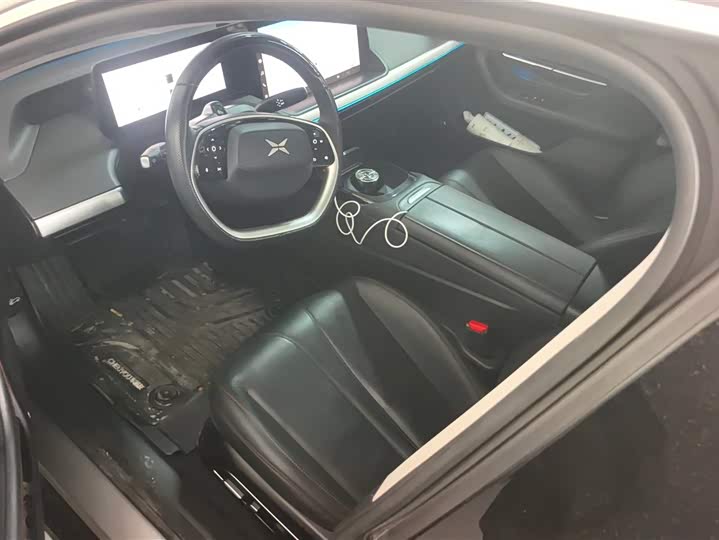 Фото 9 - XPeng P7