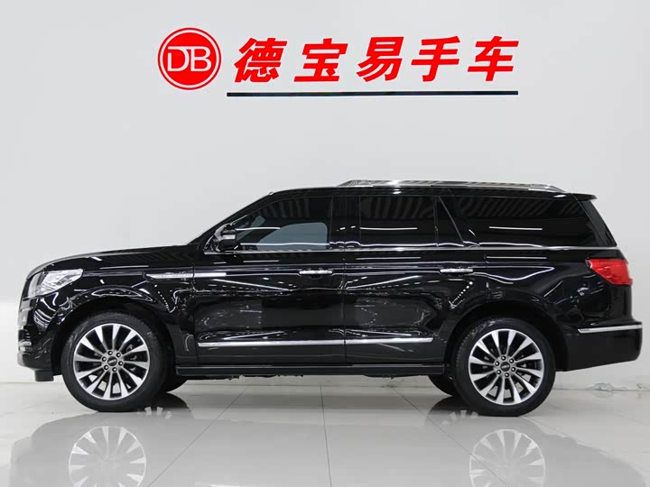 Фото 3 - Lincoln Navigator