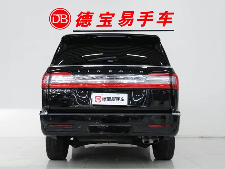 Фото 5 - Lincoln Navigator