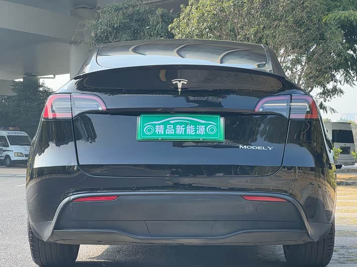 Фото 5 - Tesla Model Y