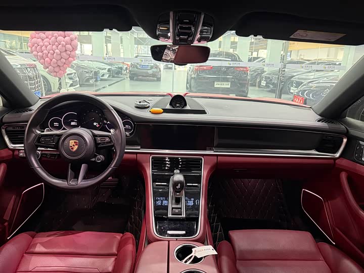 Фото 9 - Porsche Panamera