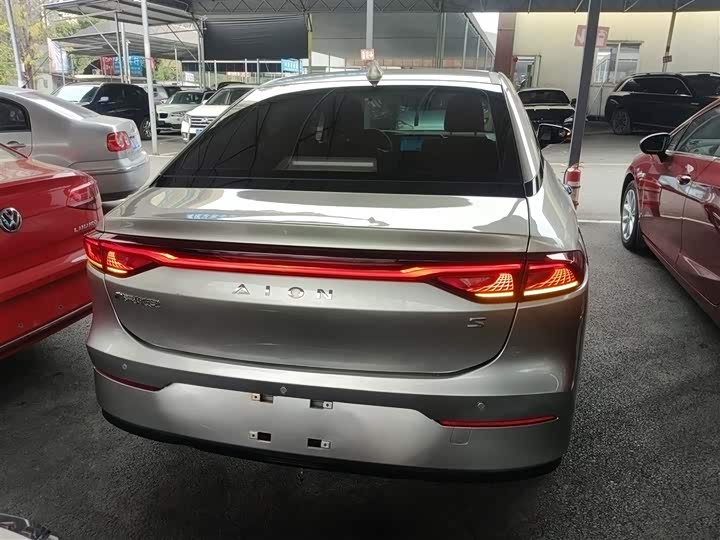 Фото 6 - GAC Aion S