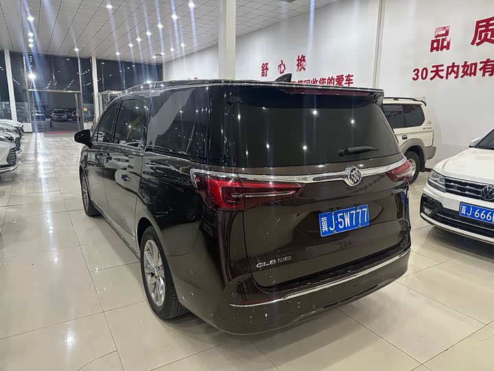 Фото 7 - Buick GL8 ES