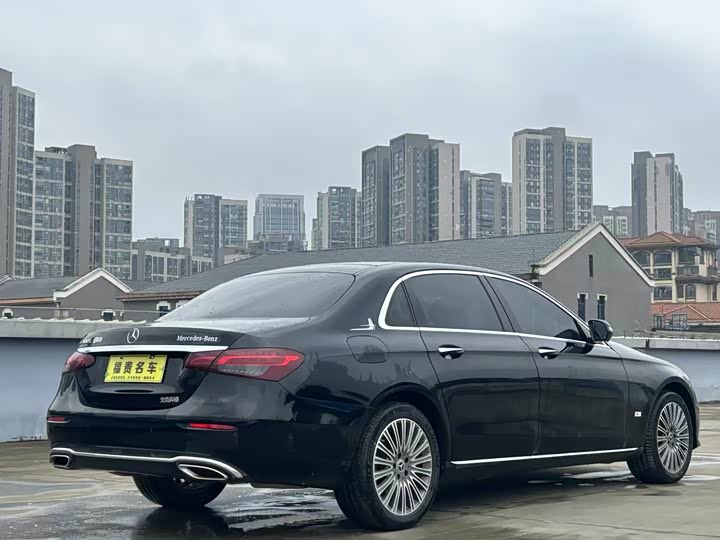 Фото 6 - Mercedes-Benz E-Class