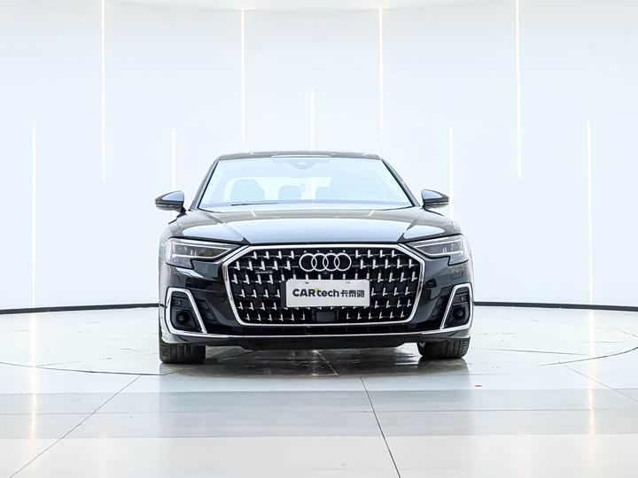 Фото 7 - Audi A8