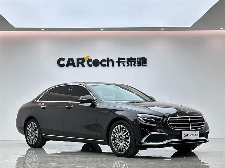 Фото 6 - Mercedes-Benz E-Class