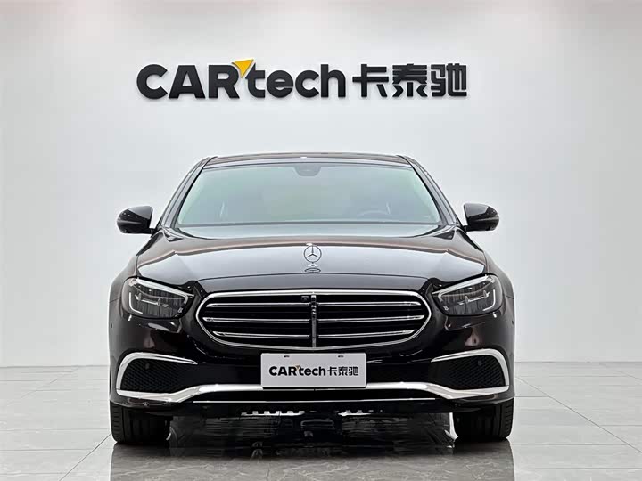 Фото 7 - Mercedes-Benz E-Class