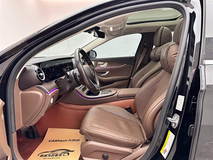 Фото 8 - Mercedes-Benz E-Class