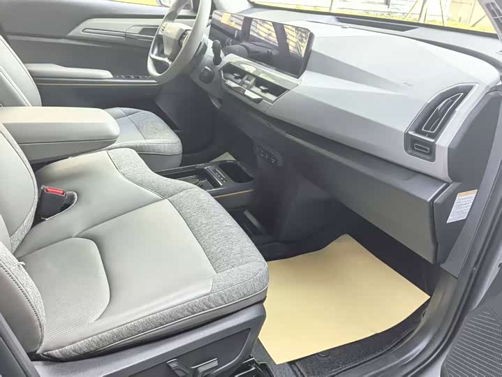 Фото 9 - Kia EV5