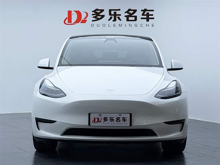 Фото 2 - Tesla Model Y