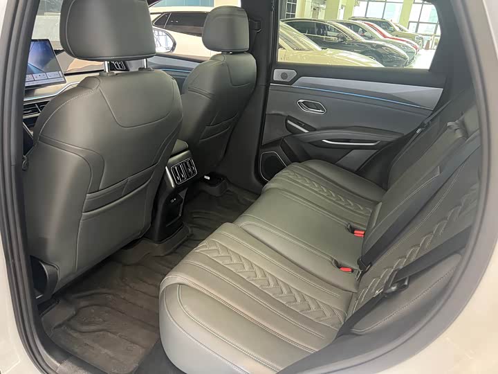 Фото 7 - BYD Song L DM-i Hybrid