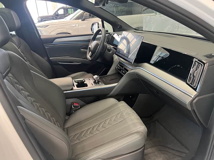 Фото 8 - BYD Song L DM-i Hybrid