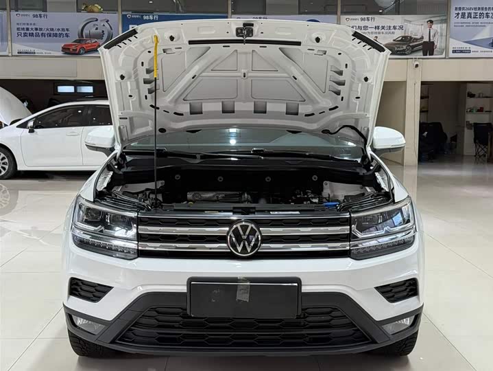 Фото 7 - Volkswagen Tharu