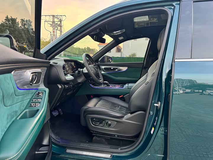 Фото 4 - GAC Trumpchi GS8