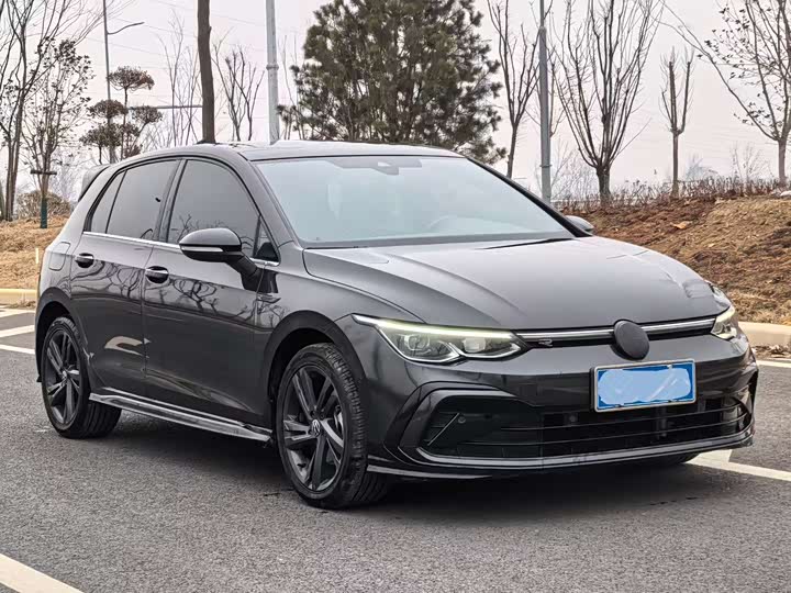 Фото 3 - Volkswagen Golf