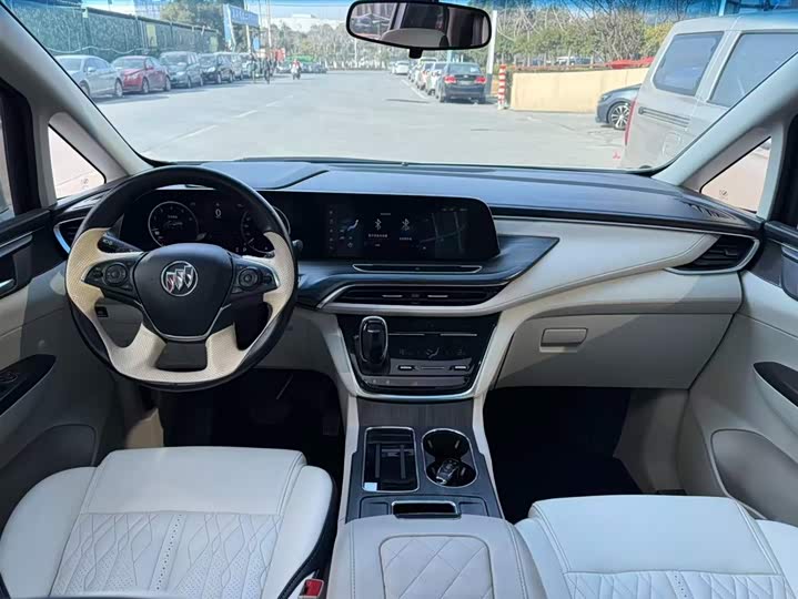 Фото 5 - Buick GL8 ES