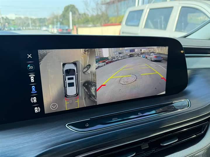 Фото 9 - Buick GL8 ES