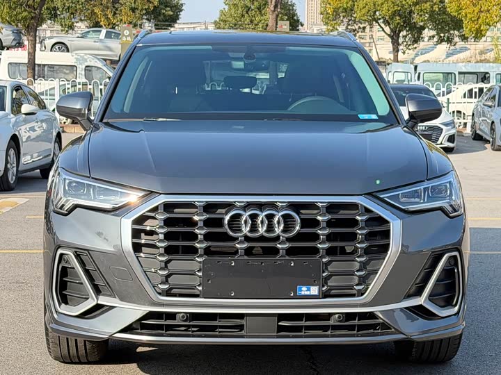 Фото 3 - Audi Q3