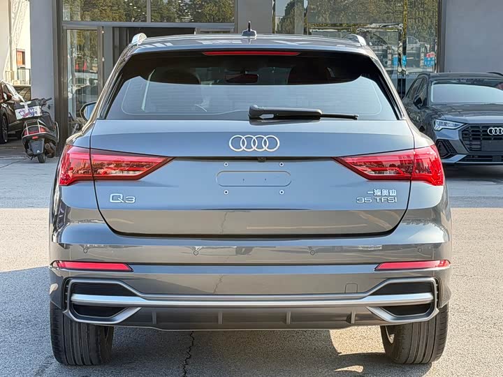 Фото 6 - Audi Q3