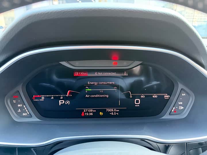 Фото 8 - Audi Q3